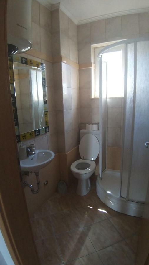 Guesthouse Villa Jurisic Новаля Екстер'єр фото